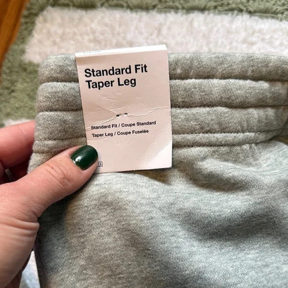 Nike men’s Light Gray Fleece Joggers - Picture 3 of 4